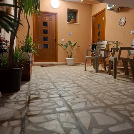 Noar Lägenhet Vlorë